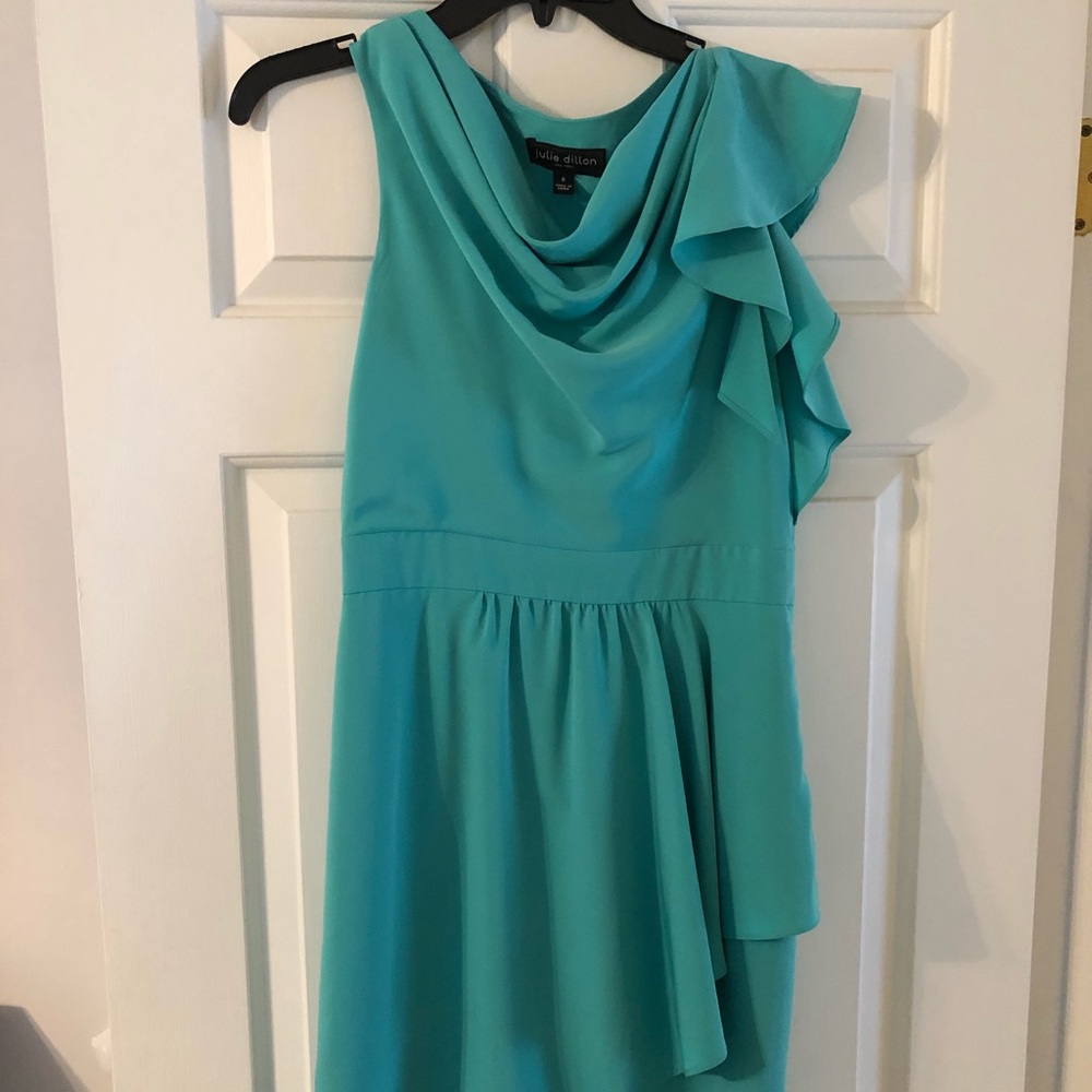 Beautiful teal dress.